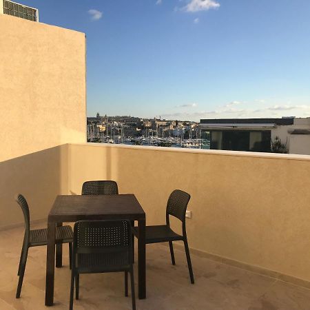 Point - Sir William Reid Apartment Gzira Exterior photo